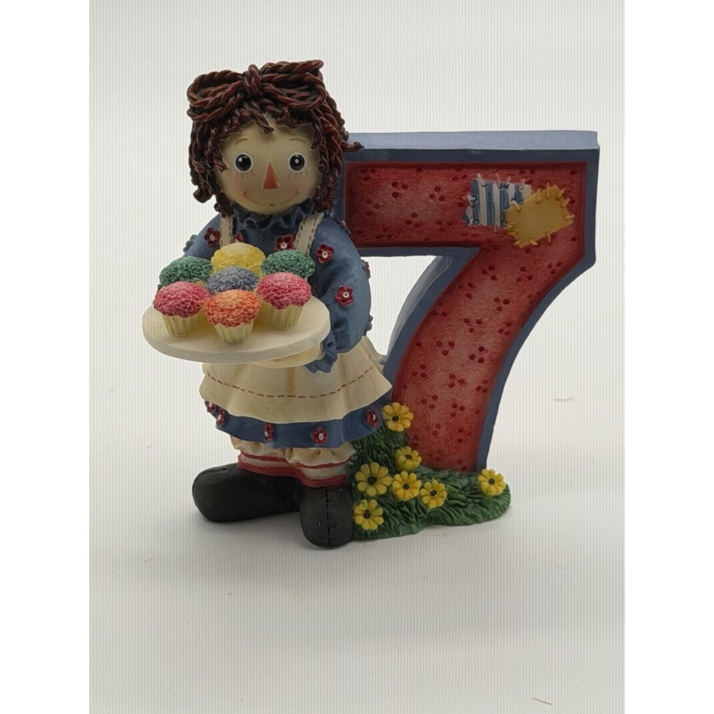Enesco Raggedy Ann 4" Figurine Age 7 Cupcakes "Turning 7 Is A Taste of Heaven"